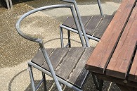 ベンチ