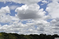 山と空