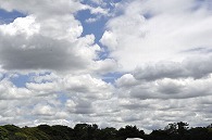 山と空