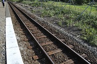 南弟子屈駅