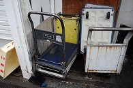 バックヤード