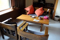 テーブル