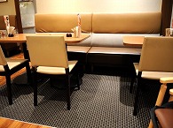 テーブル